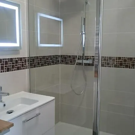 Apartamento Centre-cathedrale-cordeliers Avec Garage Reims