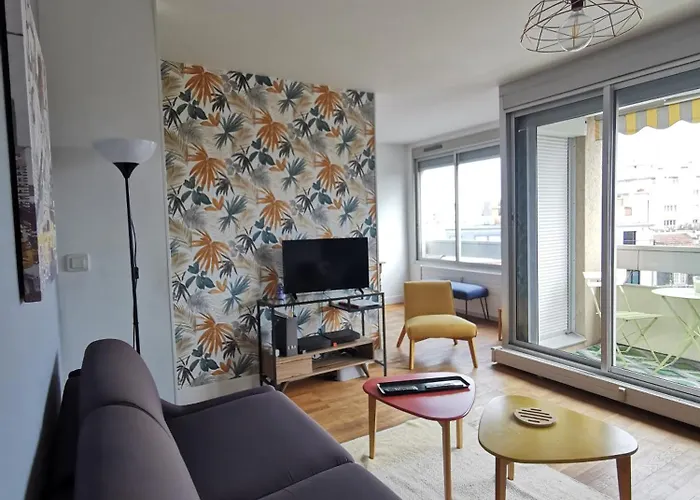 Apartament Centre-cathedrale-cordeliers Avec Garage Reims